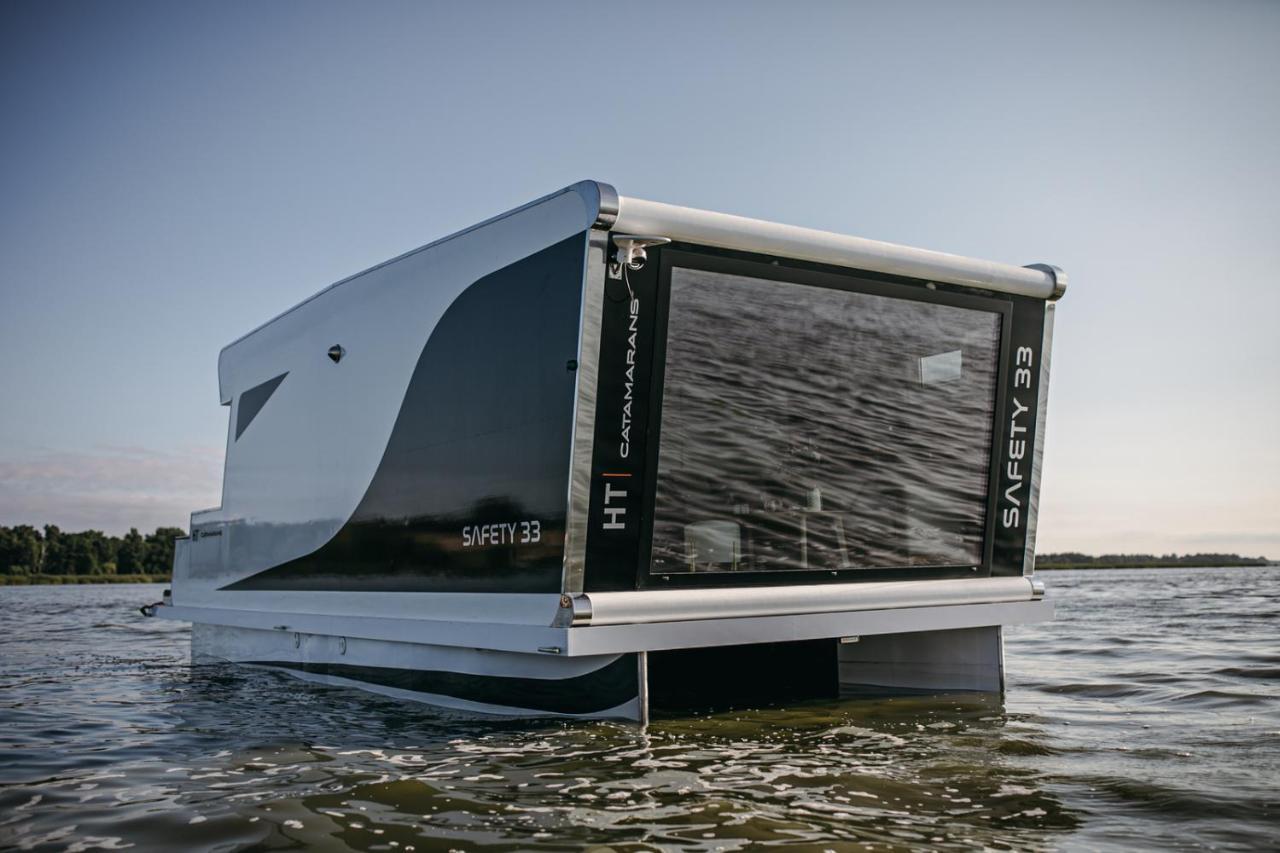 מלון מורביש אם סי Myhouseboat 2 מראה חיצוני תמונה
